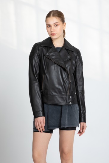 Bernıce Women Black Leather Jacket